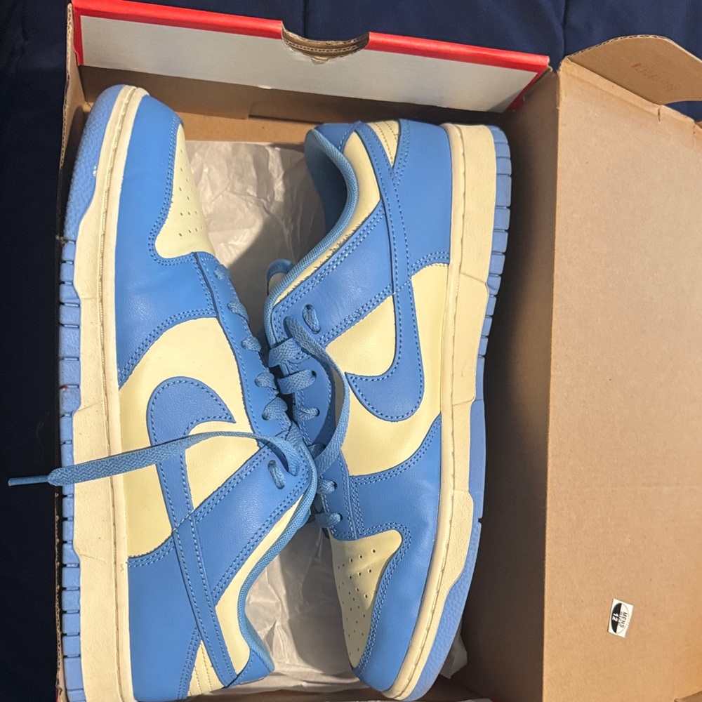 Nike Low Dunks - image 6